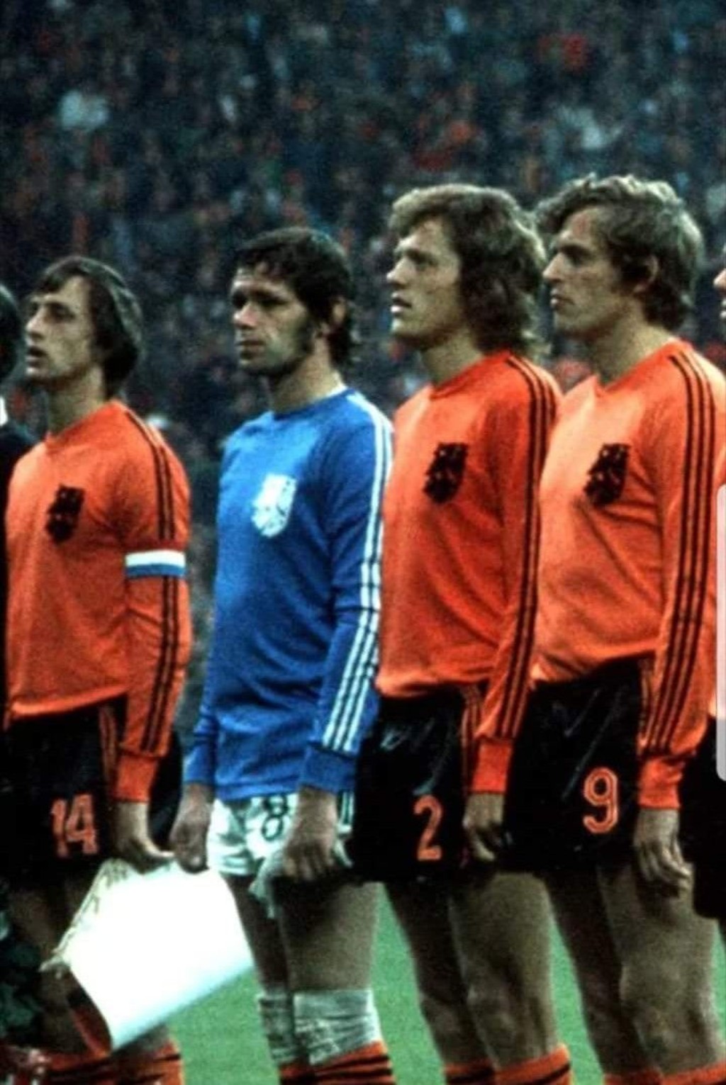 Johan Cruyff com a camisa da Holanda na Copa do Mundo de 1974