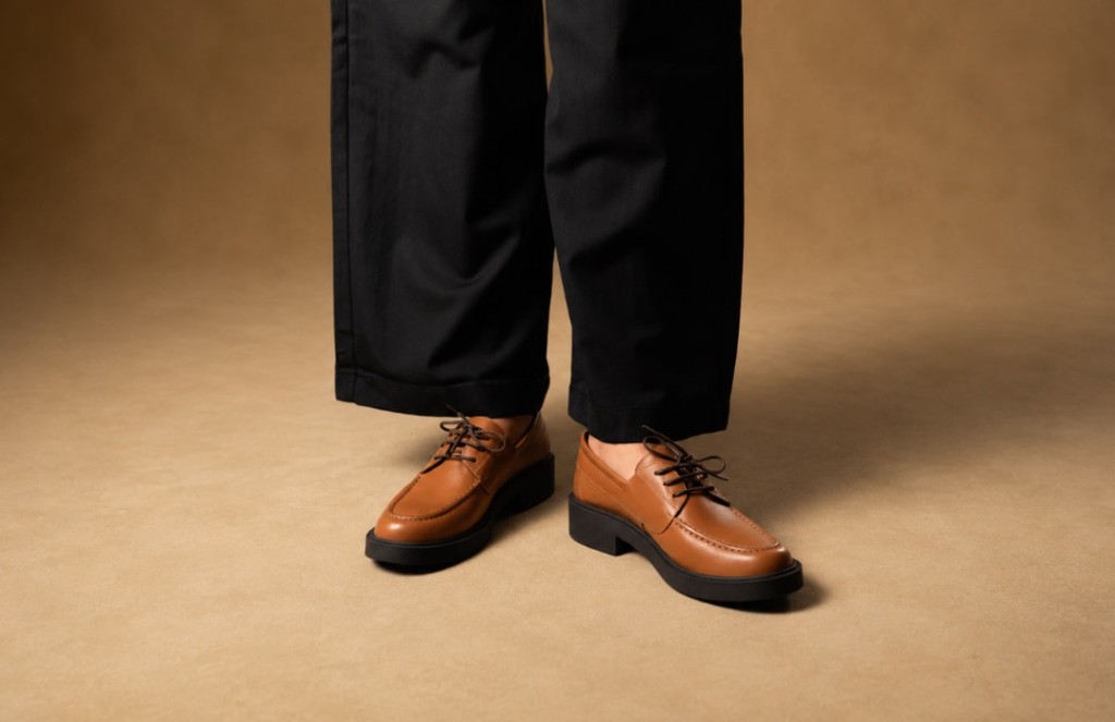 Sapato oxford marrom da marca wishin.