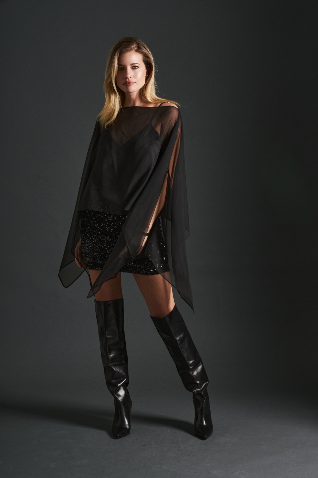 Look de noche JANIS NIGHT con falda pantal&oacute;n blusa camisa o capa