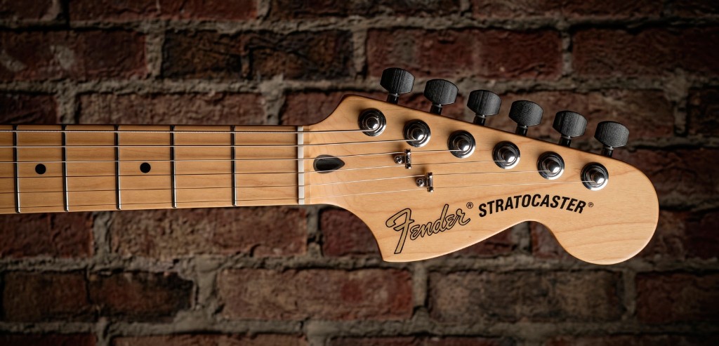 GUITARRA ELECTRICA FENDER DELUXE ROADHOUSE STRATOCASTER COOPER NEWOLDSTOCK