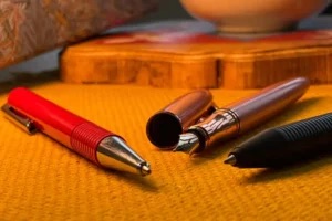 Canetas tinteiro, rollerball e esferográfica