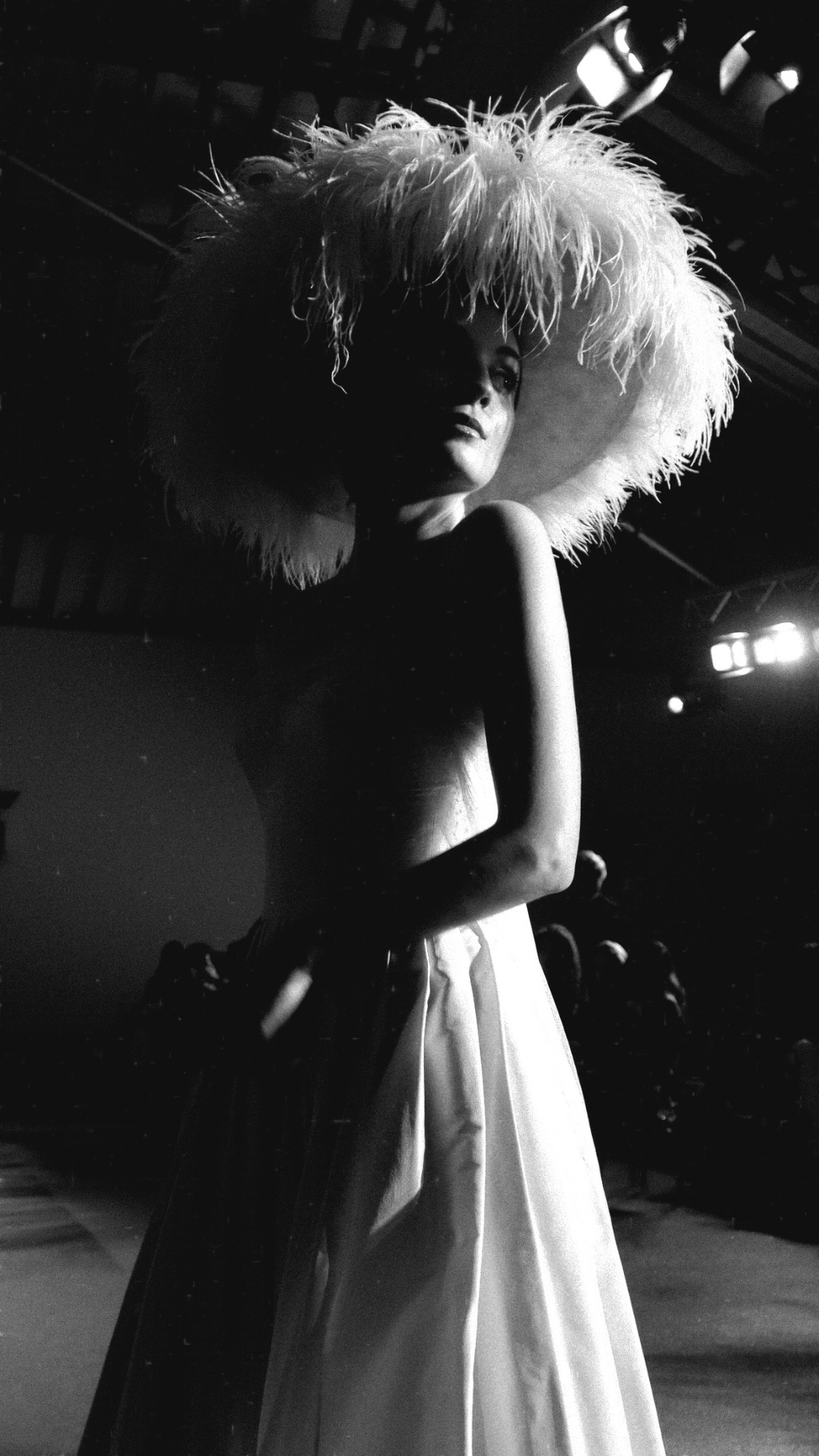 Desfile Graciella Starling Alta chapelaria para noivas em Portugal Vestido de Nuno Velez