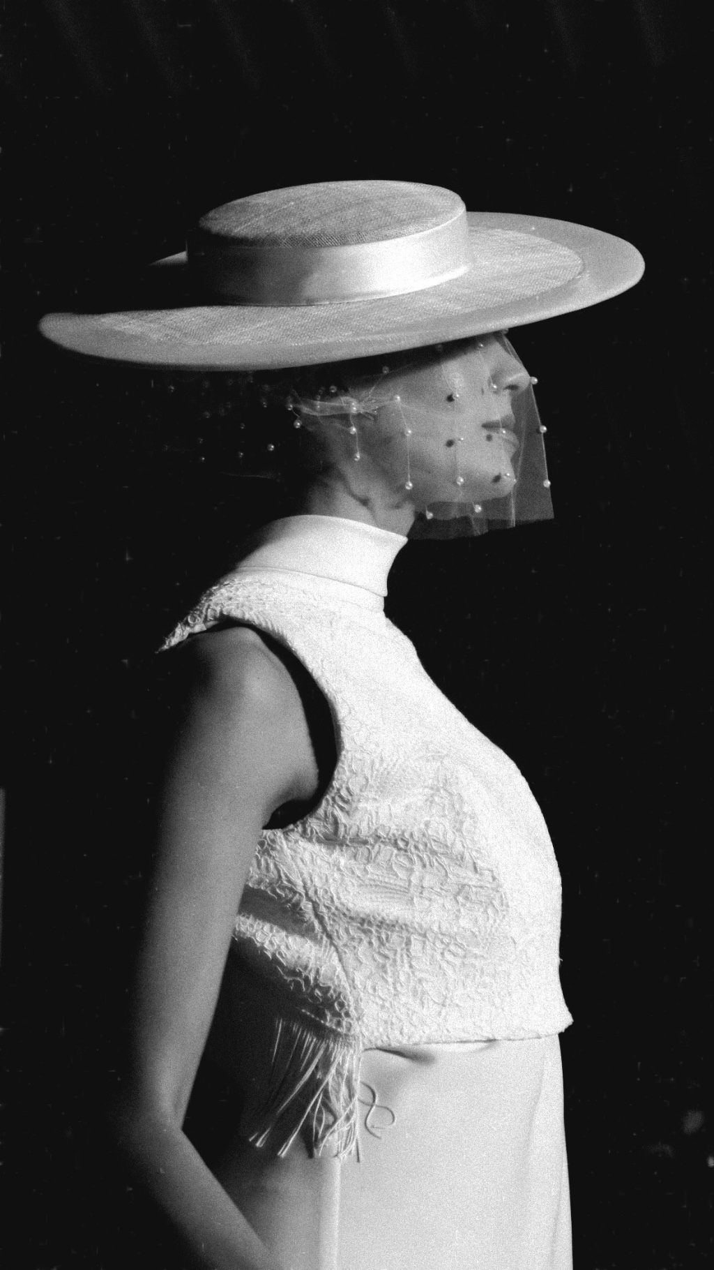 Desfile Graciella Starling Alta Chapelaria no White Wedding no Porto com vestido de Ines Pimentel