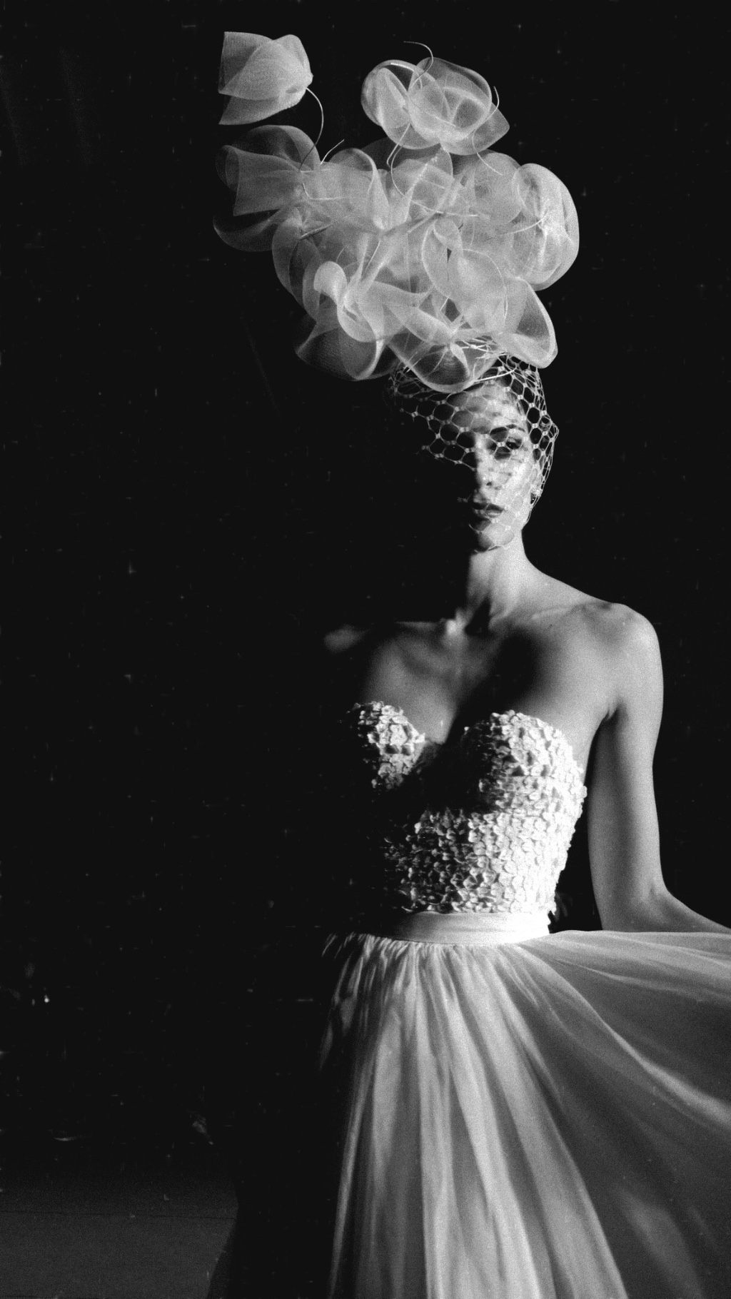 Desfile Graciella Starling Alta Chapelaria no White Wedding no Porto com vestido de Ines Pimentel