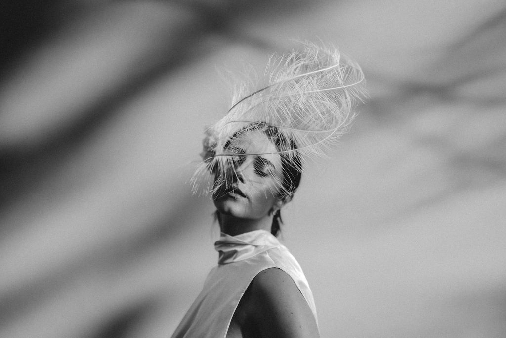 Graciella Starling Alta Chapelaria para Revista I Love Bride em Portugal no hotel Boeira Gardem