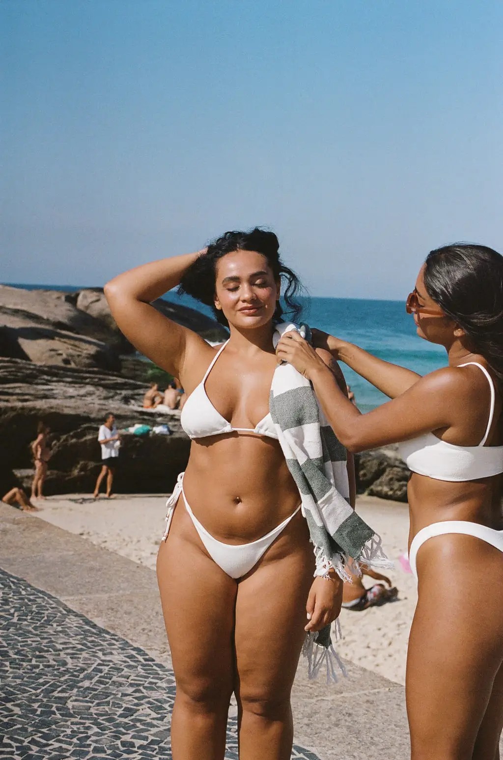 conjunto de biquini cortininha branco texturizado