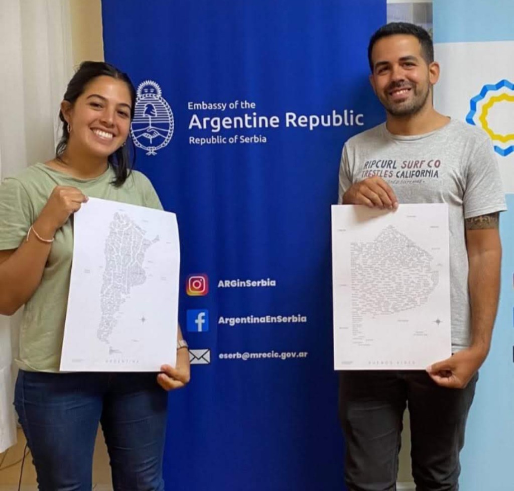josefina y sebastian de tipeando viajes en la embajada de serbia.jpg