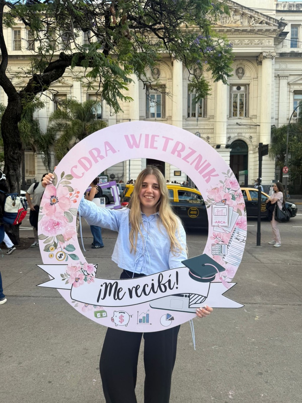 Cartel de recibida personalizado para Contadora MAIZA JALJAL