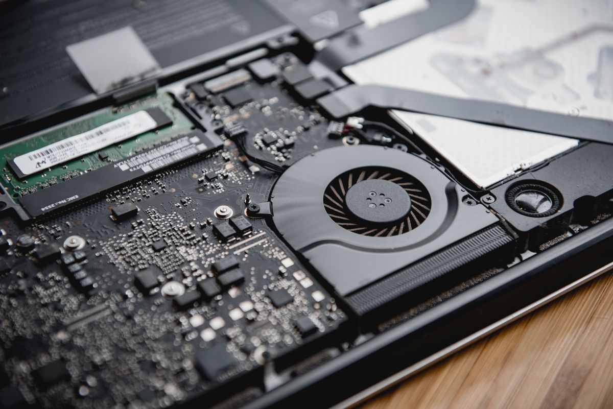 Mantenimiento preventivo del sistema de refrigeración de notebook