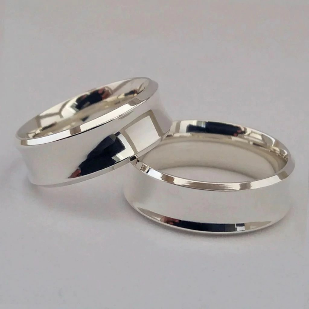 Alian&ccedil;a de namoro grossa polida 6mm em prata 950