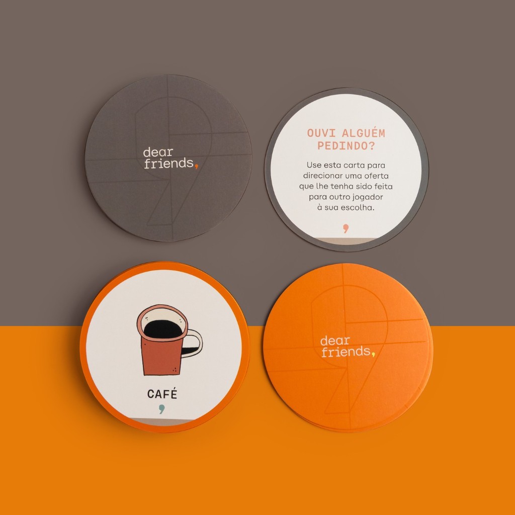 Cartas do jogo Aceita um Caf&eacute;?, da Dear Friends.