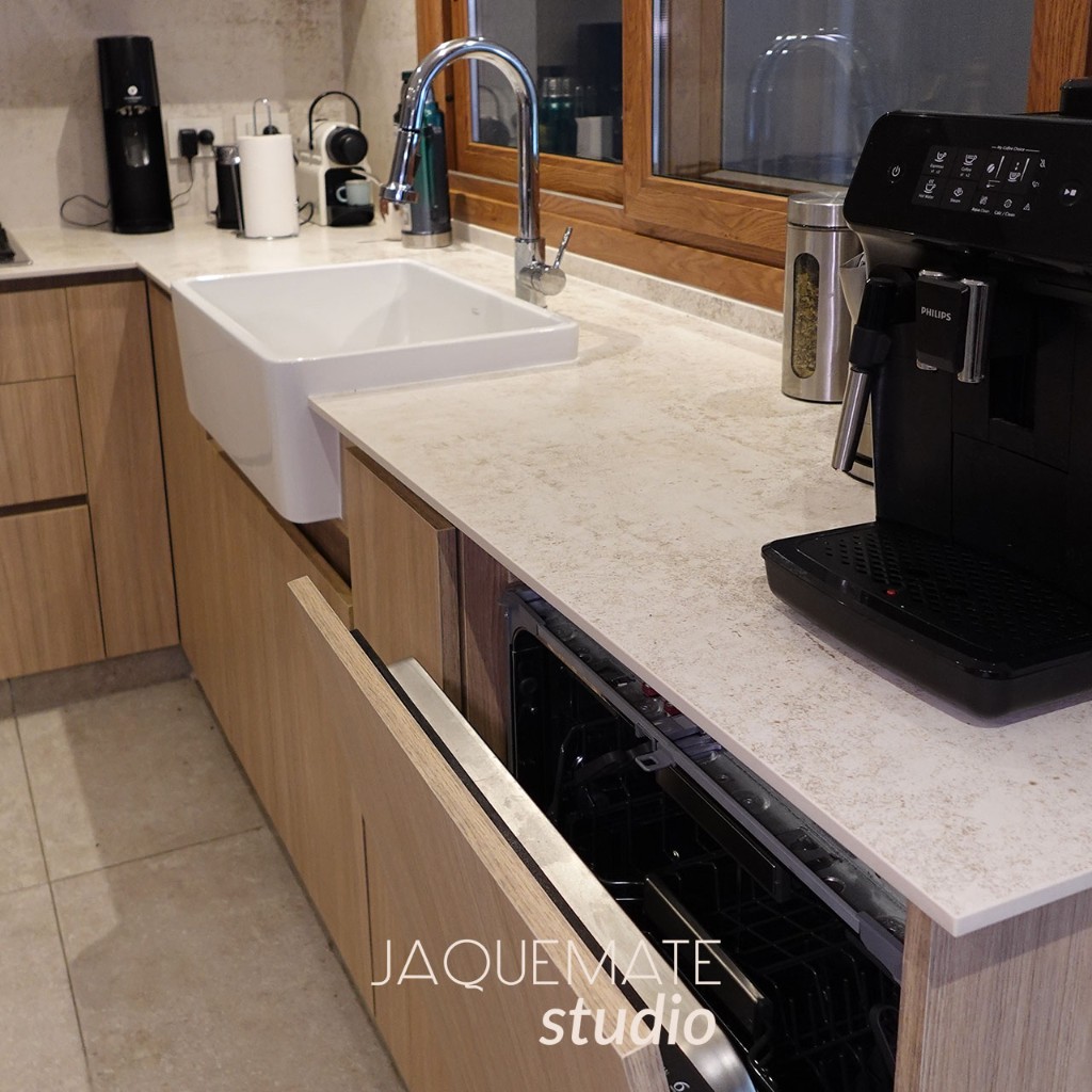 lavavajilla panelable en amoblamiento de cocina para salva cocina por jaquemate studio