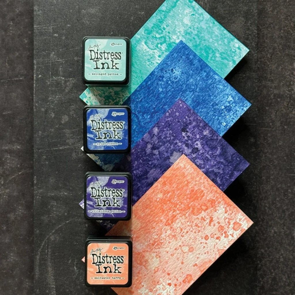 set de mini ink pads distress y muestras del efecto logrado con agua