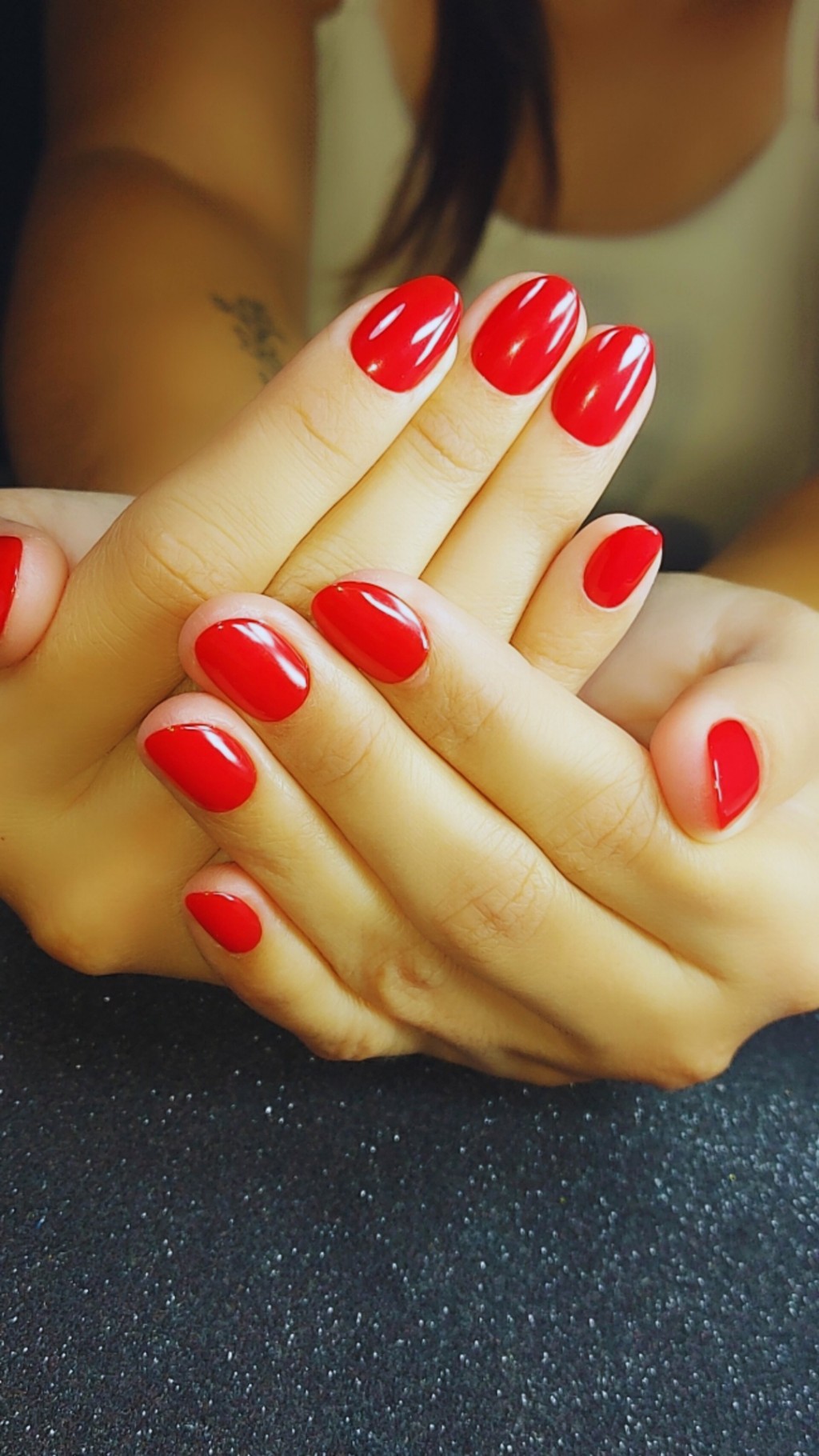 unhas posticas vermelhas classicas