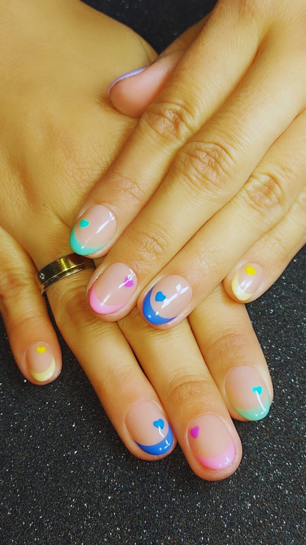 unhas posticas decoradas francesinha colorida