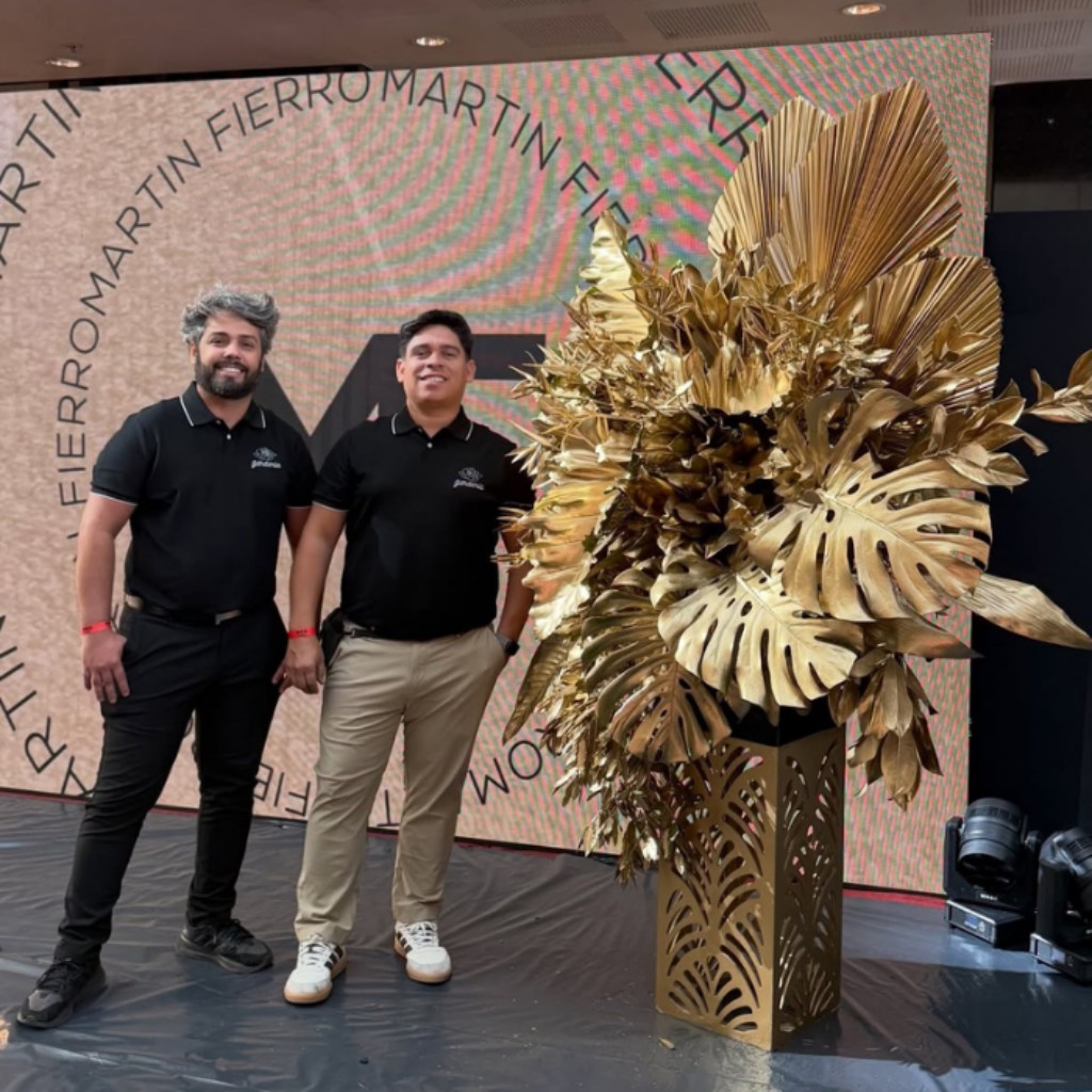 Diseño floral para un evento corporativo