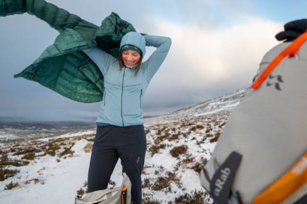 Campera de abrigo para pausas en monta&ntilde;a