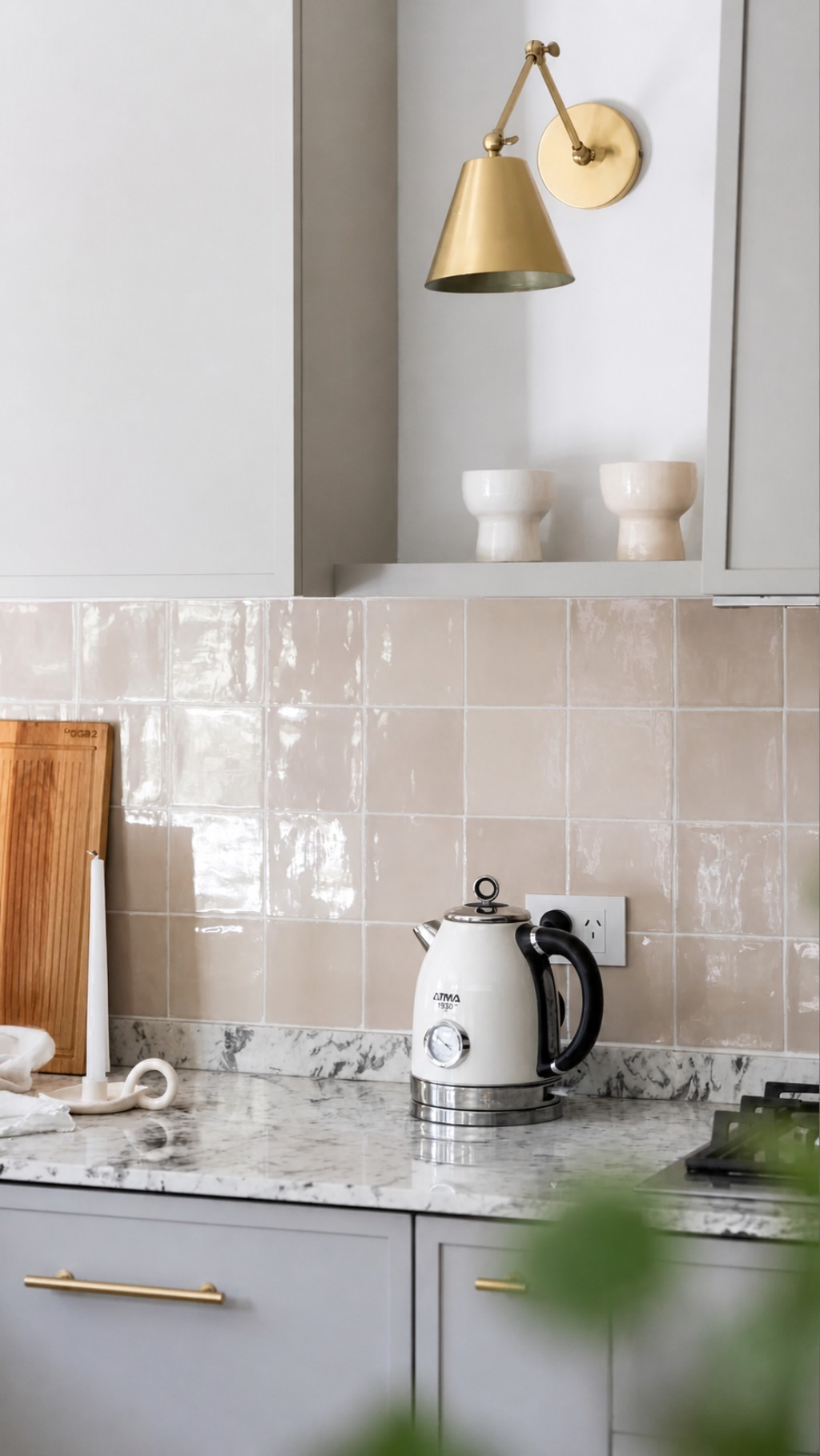 aplique de pared dorado cocina clasica
