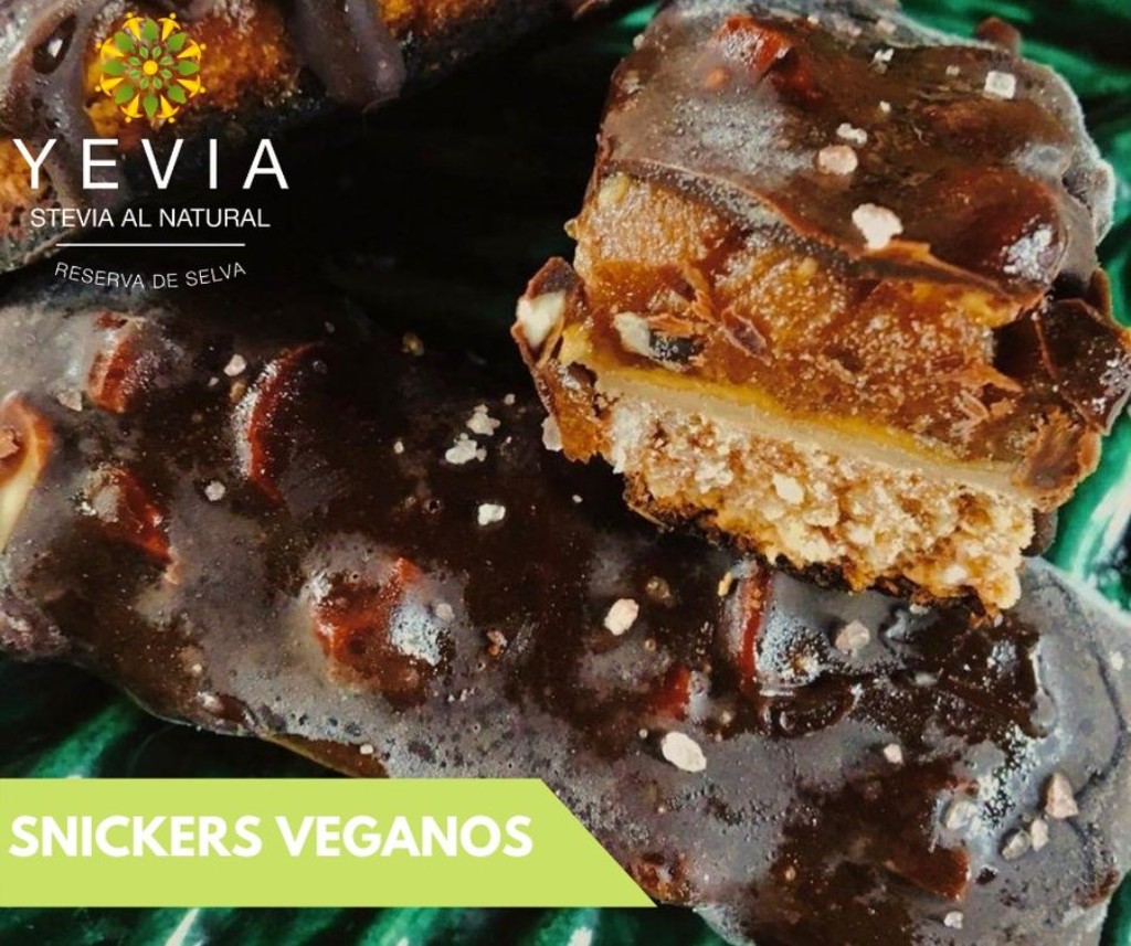 Snickers veganos caseros con stevia natural YEVIA