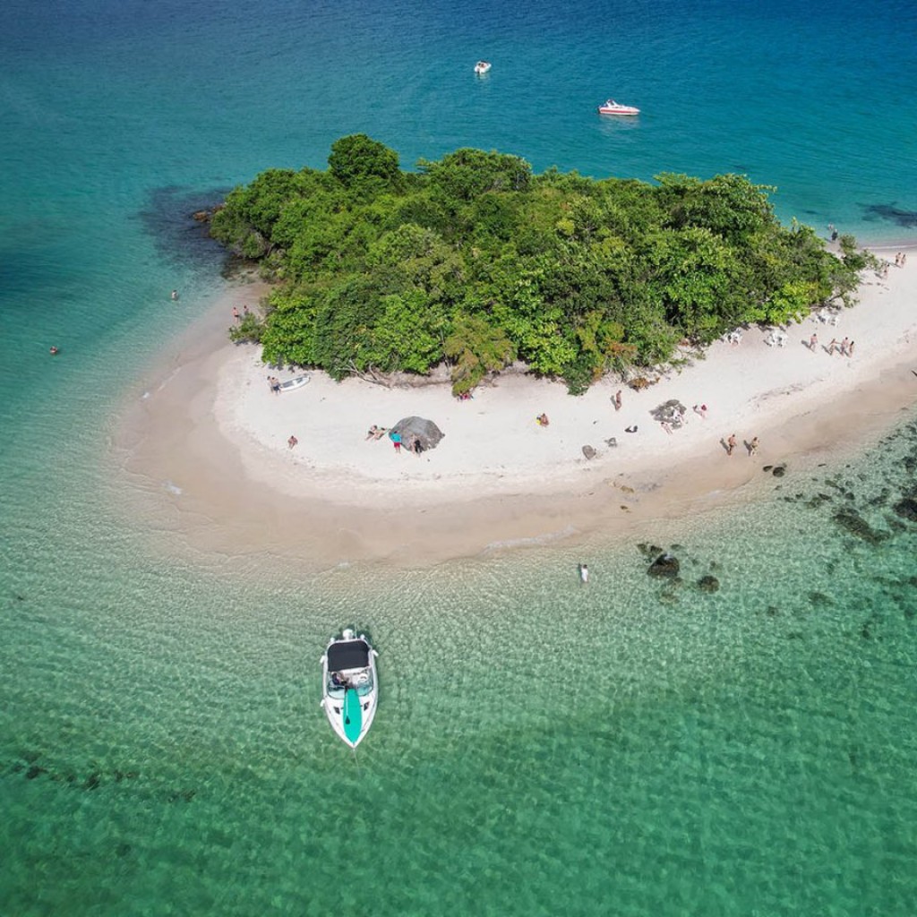 Angra dos Reis, Rio de Janeiro - Top 5 Melhores Praias do Brasil para Ir no Carnaval