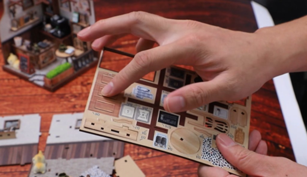 M&atilde;o a segurar num celular

O conte&uacute;do gerado por IA pode estar incorreto.