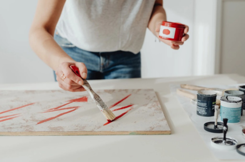 Mulher cortando bolo

O conte&uacute;do gerado por IA pode estar incorreto.