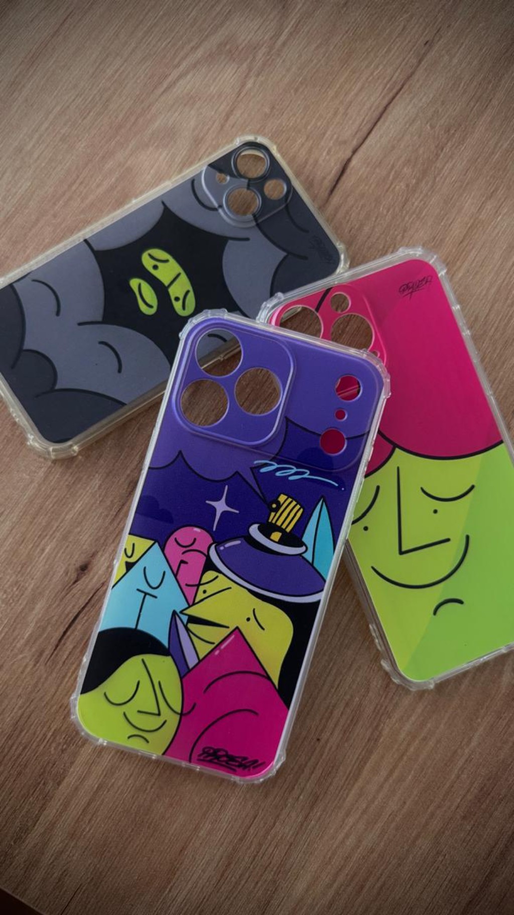 Kit de capas para smartphone assinadas pelo artista Diego Prosa - Edi&ccedil;&atilde;o limitada 50 unidades com arte urbana original.