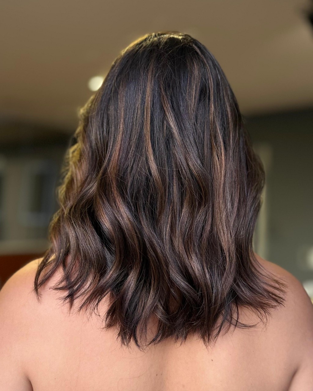 Resultado moreno iluminado London Cosm&eacute;ticos e D'Lima Cosm&eacute;ticos