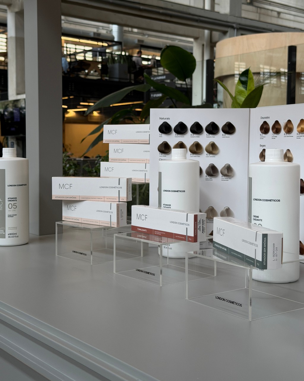 Produtos do novo sistema de Colora&ccedil;&atilde;o London Cosm&eacute;ticos Multi Colors Fusion A Evolu&ccedil;&atilde;o