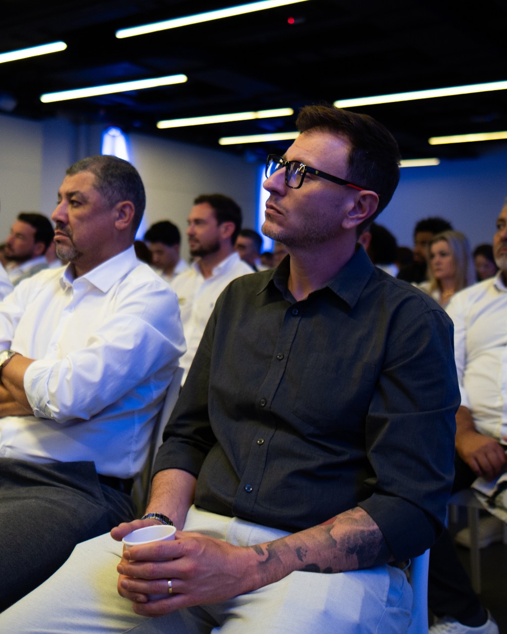 Educador D'Lima Cosm&eacute;ticos Rafael Nascimento no treinamento London Cosm&eacute;ticos
