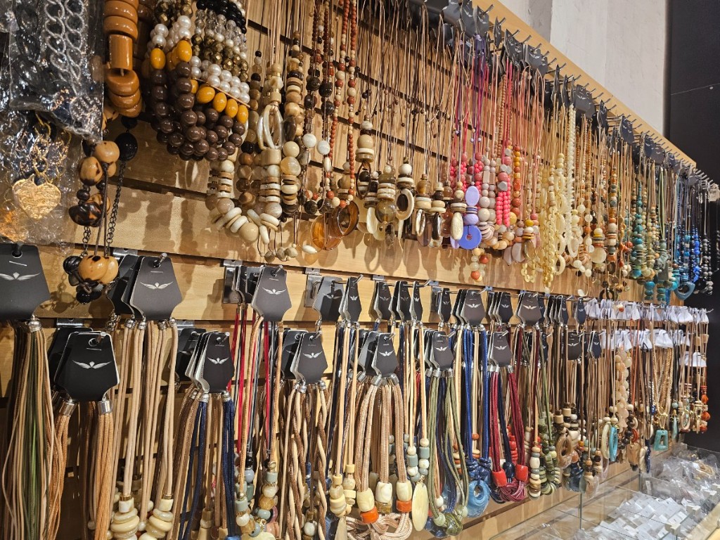 Bijus Colares antialergicos para praia