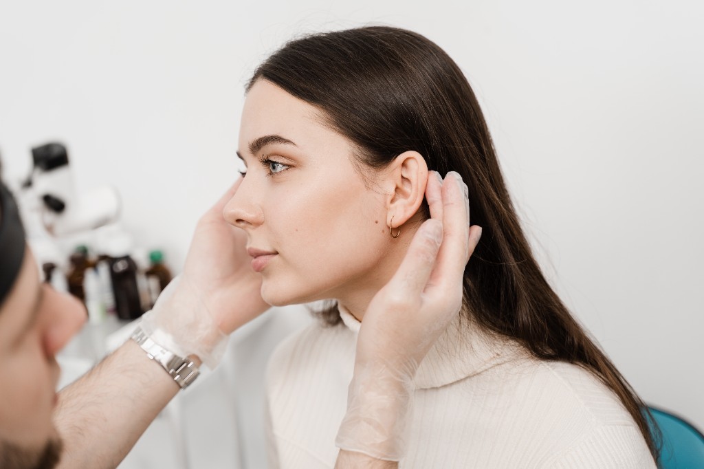 Otoplastia: Cirugía de orejas prominentes y recuperación | Dr. Puello