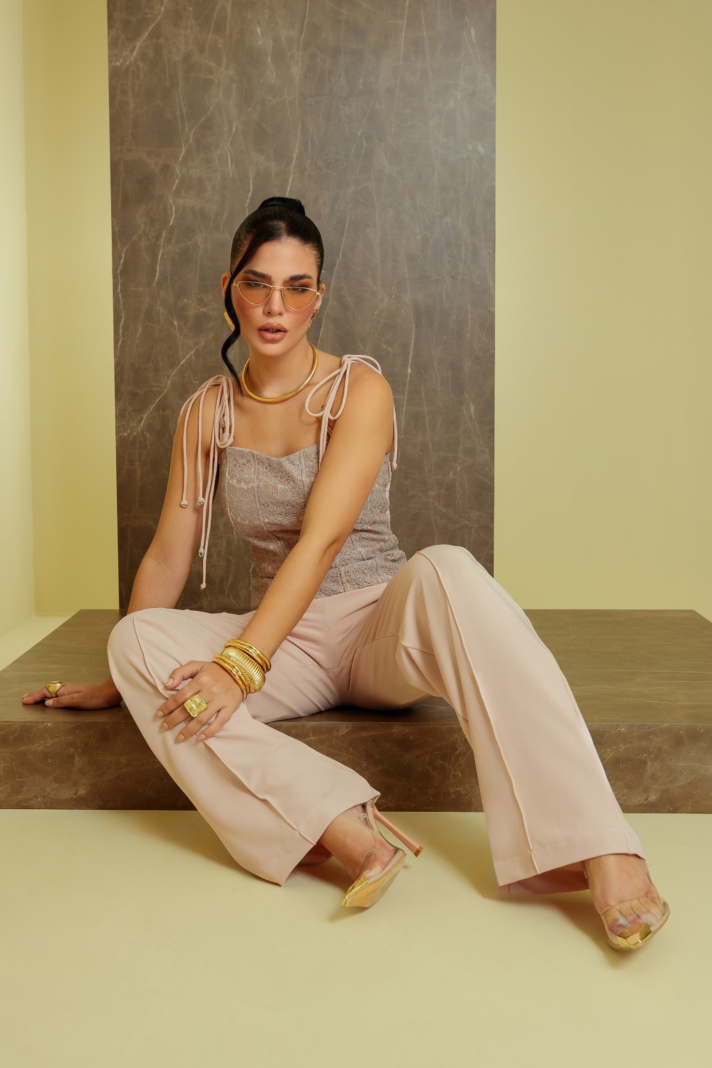 Look feminino claro com renda da cole&ccedil;&atilde;o Encanto Dominique