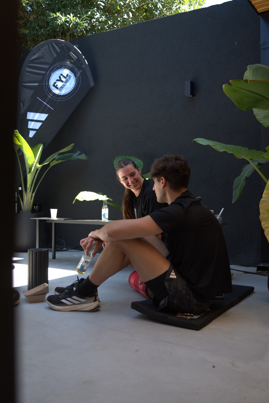 Recuperaci&oacute;n con pistola de masaje en la Social Run