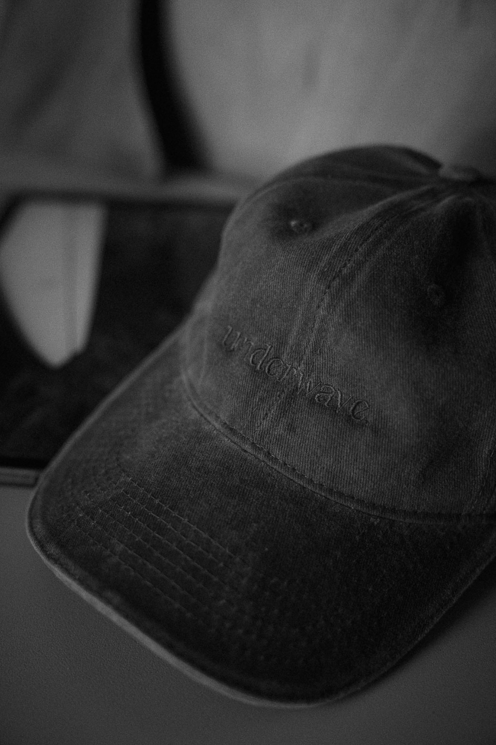 Gorra de Underwave de la colecci&oacute;n Surrealismo