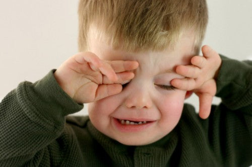 criança com sensibilidade à luz - blog sunkids