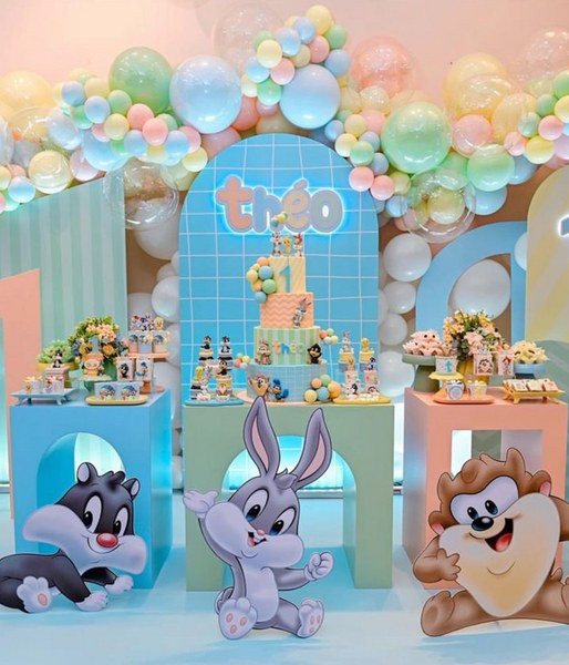 Ideias de aniversário de 1 ano para meninos: Looney Tunes Baby