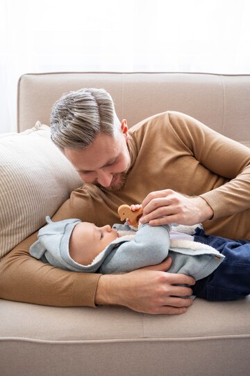 Meu recém-nascido só dorme no colo, o que fazer?