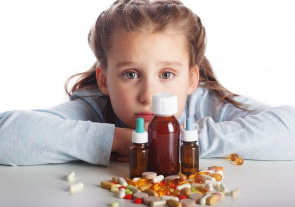 Cuidado! Envenamente infantil: como é e como tratar imediatamente