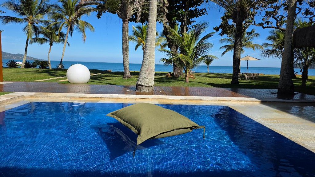 Diferentes configura&ccedil;&otilde;es da Poltrona Flutuante Gerib&aacute;