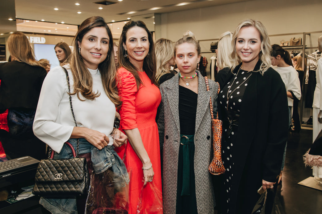  Nicole Hauer, Roberta Damiani, Carolina Rocha Lores e Fernanda Borio 